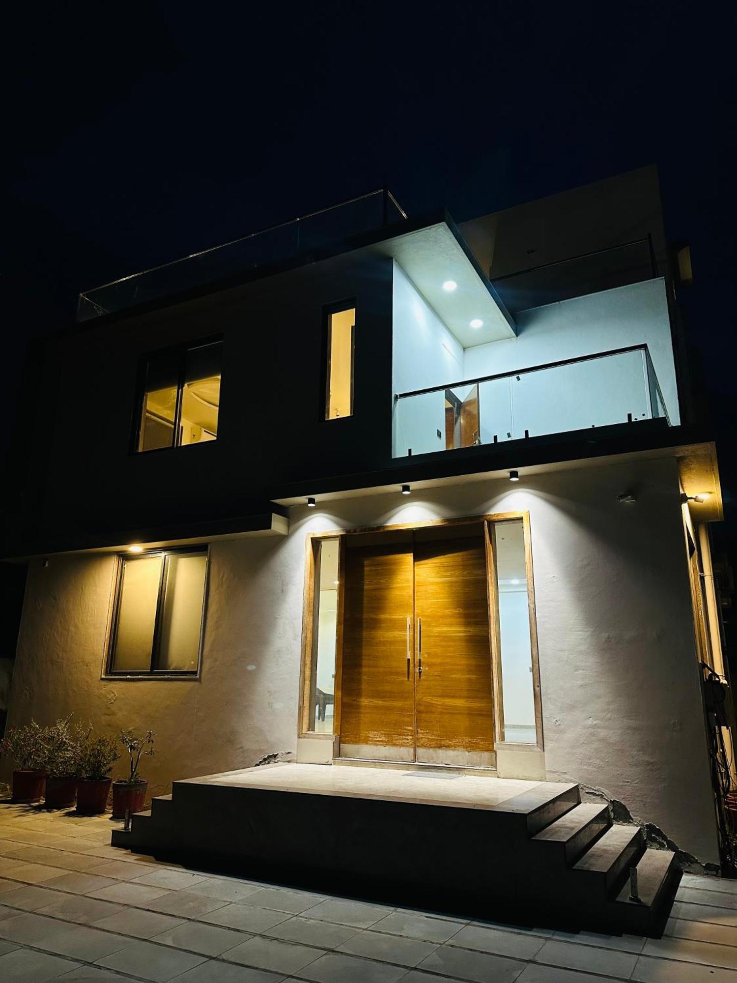 Karmabhumi 1 Villa Sātej Exterior foto