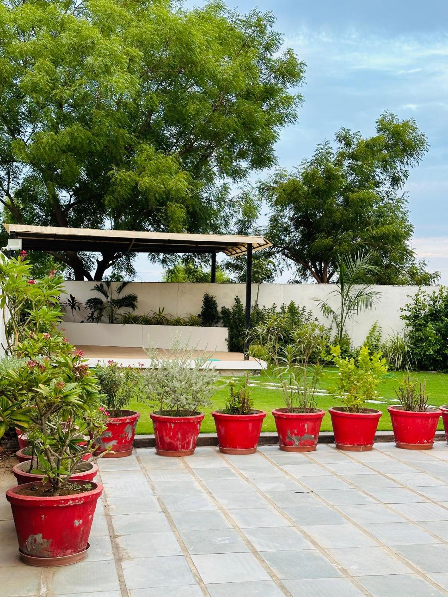 Karmabhumi 1 Villa Sātej Exterior foto